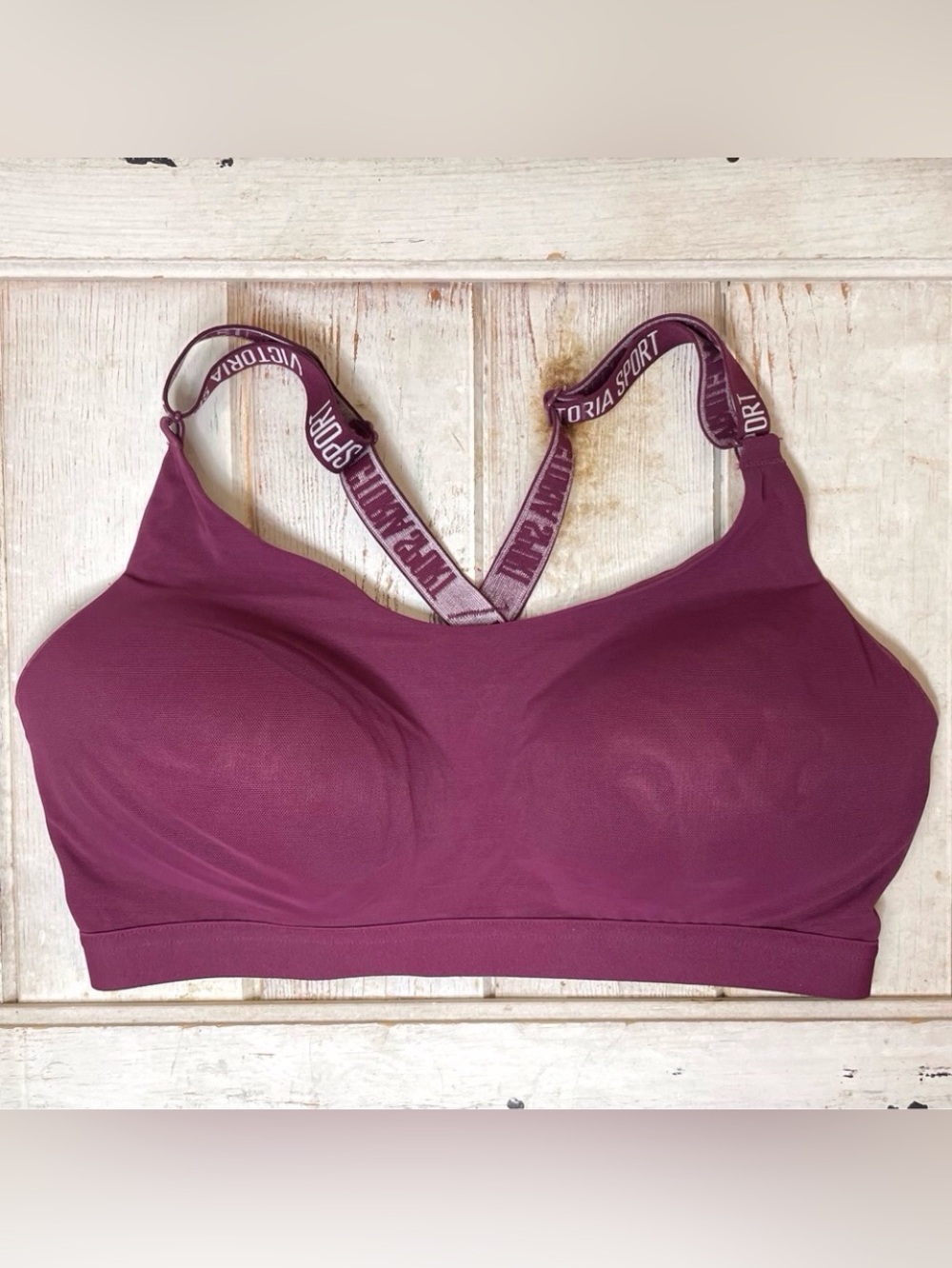 Victoria’s Secret Incredible Lightweight Sports Bra